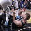 Najgrublji NBA košarkaš divljački udario Sabonisa u prsa, prijeti mu nova kazna