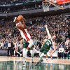 Najbolja ekipa NBA lige ispala iz play-offa, prvi favorit deklasiran na startu doigravanja
