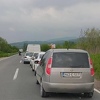 Dvije osobe povrijeđene u saobraćajnoj nesreći na putu Tuzla - Doboj, saobraćaj obustavljen