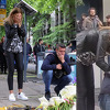 Proslavljeni srbijanski odbojkaš potpuno slomljen, sa suprugom odao počast ubijenoj kćerkici i žrtvama