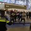 Amsterdam: Velika tučnjava na biralištima za izbore u Turskoj, djelovala interventna policija