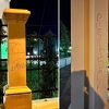 Na pravoslavnoj crkvi u Tuzli ispisane vulgarne poruke, reagovala i međureligijska zajednica