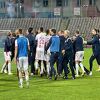 Haos na Bilinom polju: Igrači Veleža i Zrinjskog se zamalo potukli, navijači kidali stolice