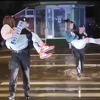 Riječna policija Novog Sada oduševila gestom: Nosili ljude preko poplavljene ulice