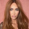 Megan Fox mamila poglede u dekoltiranoj haljini te pokrenula glasine o estetskoj hirurgiji