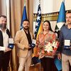 Karić uručila zlatnike Grada Sarajeva delegaciji AntiDayton pokreta