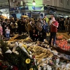 Sirena za uzbunu Tuzlake vratila u najtežu noć u historiji: Svijeće i suze za žrtve masakra na Kapiji