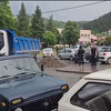Napeto u Leposaviću: Srbi podigli barikade na ulazu u grad, ne daju policiji da priđe