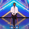 Takmičar bez noge izveo performans na štakama pa rasplakao žiri Britain's Got Talent