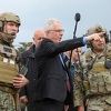 Ambasador Murphy: Ako Dodik ima neki problem sa preletima bombardera neka nam se obrati