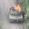 Ukrajina objavila snimak kako uz pomoć drona uništava ruski tenk T-80