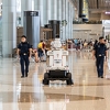Singapur uvodi policajce-robote: Patrolirat će aerodromom i pomagati snagama sigurnosti