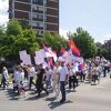 Srbi protestovali u šetnji od Sjeverne Mitrovice do Zvečana: Podrška za uhapšene