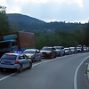Srbi blokiraju puteve na sjeveru Kosova, autobusi i kamioni ne mogu proći u Srbiju