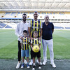 Džeko obišao stadion Fenerbahčea i pozirao s članovima porodice: Uvjeren sam da je odluka ispravna