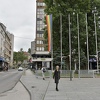 LGBT zastava se vijori na trgu ispred Narodnog pozorišta, po gradu veliki broj policajaca