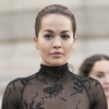 Atraktivna Rita Ora "zapalila" društvene mreže u prozirnoj haljini bez grudnjaka