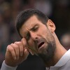 Novi show Đokovića na Wimbledonu: Rugao se publici, dobio i kaznu zbog stenjanja