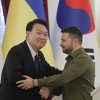 Predsjednik Južne Koreje posjetio Ukrajinu i obećao slanje šljemova i pancira