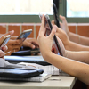 UNESCO poziva na globalnu zabranu mobilnih telefona u školama