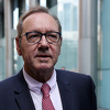 Kevin Spacey oslobođen svih optužbi za seksualne napade, glumac se rasplakao na sudu