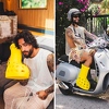 Spužva Bob je dobio konkurenciju: Novi modni hit su ogromne žute Crocs čizme od 450 dolara