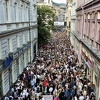 Hiljade građana na ulicama: Pogledajte kako su izgledali sarajevski protesti protiv nasilja