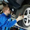 Auto "vuče" lijevo ili desno, šta bi mogao biti razlog?