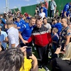 Zmajevi pokazali veliko srce: Džeko i saigrači se uoči treninga družili s mališanima
