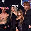 Grupa Maneskin privukla pažnju na dodjeli VMA nagrada, Damiano se pojavio u suknji i štiklama