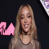 Pjevačica Tinashe na dodjeli VMA u mrežastoj haljini, intimne dijelove prekrila trakom
