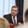 Dodik traži "krivce" koji su izdali pasoš Schmidtu i tvrdi da se o tome vodi istraga u Njemačkoj