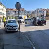 Sarajevo: Na Dobrinji u sudaru učestvovala tri vozila, jedan automobil se prevrnuo