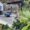 Naoružana grupa provalila u manastir u kosovskom selu Banjska, čuju se pucnji