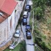 Kosovska policija ubila jednog napadača, policija opkolila manastir