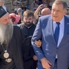 Dodik i patrijarh Porfirije posjetili  Stari most u Mostaru i gledali uživo skok u Neretvu