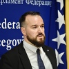 Čavalić tvrdi da se predloženim zakonom za auto osiguranje pogoduje osiguravajućim kućama