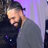 Drake obasuo poklonima publiku na koncertu: Obećao kupovine, finansiranje školovanja i liječenja