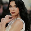 Dua Lipa pokazala novi imidž i obrisala sve objave s profila, fanovi uvjereni da najavljuje novi projekat