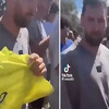 Navijač Messiju pokušao dodijeliti Ronaldov dres, pogledajte reakciju Argentinca