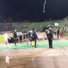 Navijači Sarajeva izvrijeđali Peljtu pa ga gađali prilikom izlaska s terena