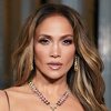 Jennifer Lopez za gala večeru odabrala providnu haljinu te naglasila dekolte