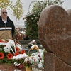 Saša Matić posjetio grob Kemala Montena: Bio je jedan od najvećih muzičara na našim prostorima