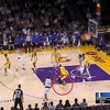 Dončić probacio loptu kroz noge LeBronu, navijači oduševljeni: On je košarkaški Ronaldinho