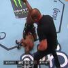 "Život mu je bio na kocki": Sudija dopustio MMA borcu da udara onesviještenog protivnika