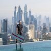 Brian Grubb prvi na svijetu kombinovao Wakeskating i BASE jumping, skočio s nebodera u Dubaiju
