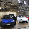 Tesla povlači više od dva miliona automobila u SAD-u zbog defekta Autopilota