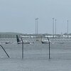 Aerodrom u Queenslandu pod vodom nakon obilne kiše, u gradovima uočeni krokodili