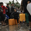 Palestinci se okupljaju na jugu Gaze u potrazi za vodom i hranom: Ovo su njihove teške ispovijesti