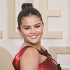 Kako bi zaustavila glasine, Selena otkrila o čemu je pričala s prijateljicama: Nije da se ikog tiče